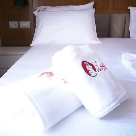 Hotell Lahuta *